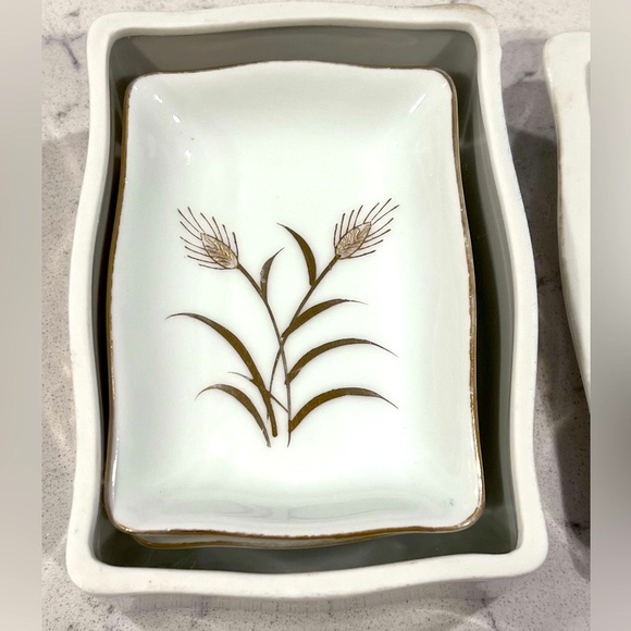 Lefton China hand painted trinket box with trays - Picture 2 of 12